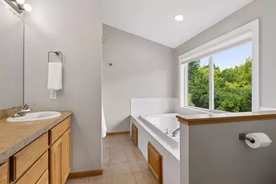 9720 Linden Avenue N, Brooklyn Park, MN 55443 - Photo 28