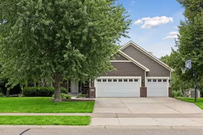 9720 Linden Avenue N, Brooklyn Park, MN 55443 - Photo 2