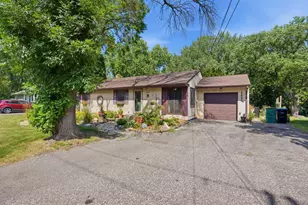 2686 Victoria St N, Roseville, MN 55113 - Photo 38