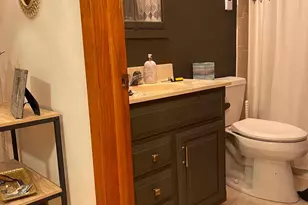 1010 Foothills Cir, Albert Lea, MN 56007 - Photo 10