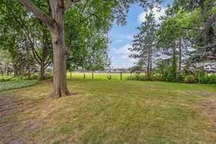 1819 Moore St, Falcon Heights, MN 55113 - Photo 2