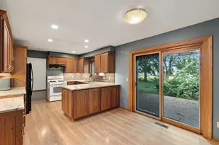 1819 Moore St, Falcon Heights, MN 55113 - Photo 10