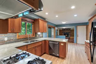 1819 Moore St, Falcon Heights, MN 55113 - Photo 12