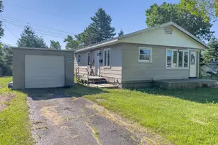 25 Gibson Rd, Silver Bay, MN 55614 - Photo 1