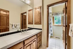 7170 Kenmare Dr, Bloomington, MN 55438 - Photo 52