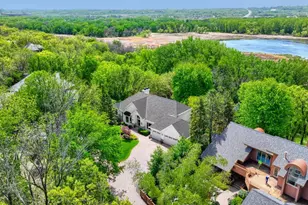 7170 Kenmare Dr, Bloomington, MN 55438 - Photo 58