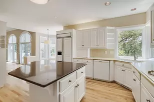 7170 Kenmare Dr, Bloomington, MN 55438 - Photo 24