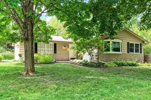 15401 Willowood Dr, Minnetonka, MN 55345 - Photo 1