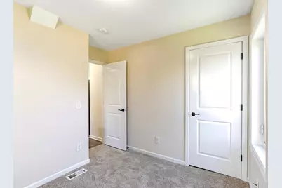 941 Cypress Street, Saint Paul, MN 55106 - Photo 10