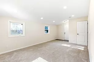 941 Cypress St, Saint Paul, MN 55106 - Photo 2