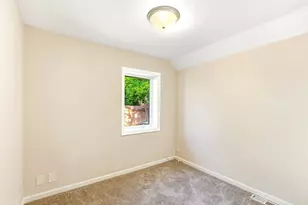 941 Cypress St, Saint Paul, MN 55106 - Photo 6