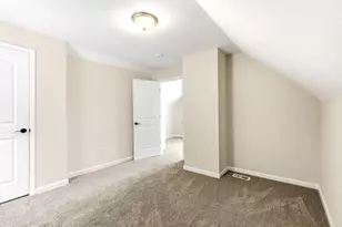 941 Cypress St, Saint Paul, MN 55106 - Photo 12