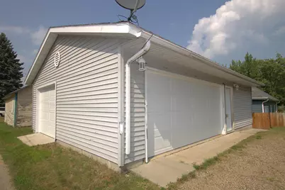 425 8th Street NE, Staples, MN 56479 - Photo 22