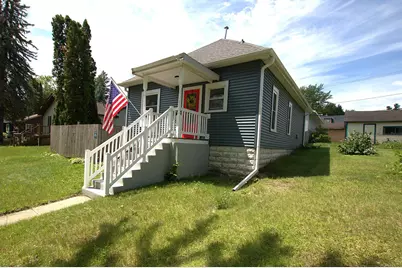 425 8th Street NE, Staples, MN 56479 - Photo 1