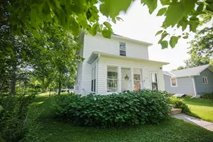 716 Lyndale Ave, Morris, MN 56267 - Photo 4