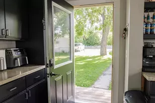 716 Lyndale Ave, Morris, MN 56267 - Photo 14