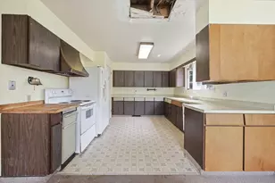 2208 4th Ave W, Hibbing, MN 55746 - Photo 12
