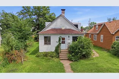 2208 4th Avenue W, Hibbing, MN 55746 - Photo 1