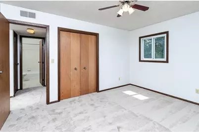 1811 Greenfield Lane SW #12, Rochester, MN 55902 - Photo 10