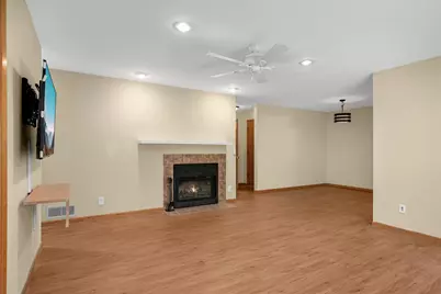 4361 Buckingham Court #1207, Vadnais Heights, MN 55127 - Photo 4