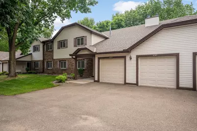 4361 Buckingham Court #1207, Vadnais Heights, MN 55127 - Photo 4