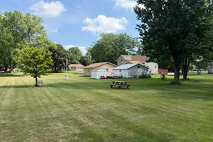 206 E 2nd St, Hardwick, MN 56134 - Photo 36