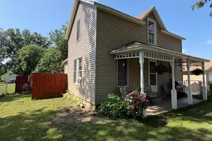 206 E 2nd St, Hardwick, MN 56134 - Photo 2