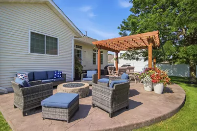 2450 Mossy Creek Drive NE, Owatonna, MN 55060 - Photo 44