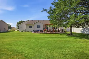 2450 Mossy Creek Dr NE, Owatonna, MN 55060 - Photo 50