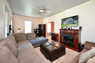 617 W Howard St, Winona, MN 55987 - Photo 4