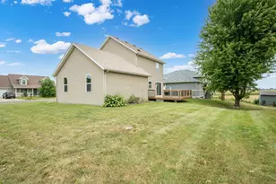 805 3rd Ave NE, Plainview, MN 55964 - Photo 4