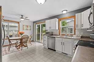 805 3rd Ave NE, Plainview, MN 55964 - Photo 22