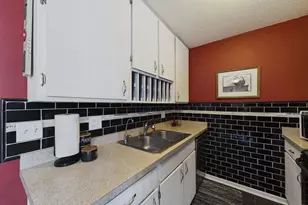 1467 Goodwin Ave N, Oakdale, MN 55128 - Photo 6