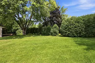 8033 Dakota Ln, Chanhassen, MN 55317 - Photo 30
