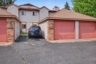 2079 Parkside Dr, Saint Paul, MN 55119 - Photo 24