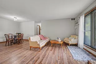 2079 Parkside Dr, Saint Paul, MN 55119 - Photo 4