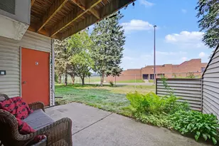 2079 Parkside Dr, Saint Paul, MN 55119 - Photo 12