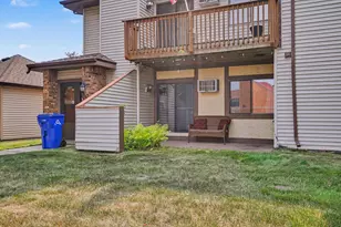 2079 Parkside Dr, Saint Paul, MN 55119 - Photo 14