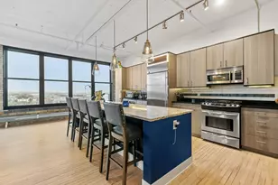 290 Market St, Minneapolis, MN 55405 - Photo 2