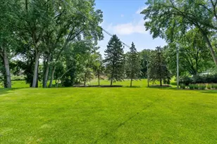 12738 Gordon Dr, Eden Prairie, MN 55346 - Photo 24