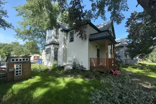 429 5th Ave NE, Saint Cloud, MN 56304 - Photo 2