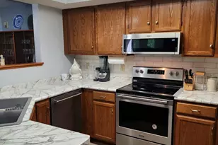 520 5th St SW, Willmar, MN 56201 - Photo 2