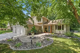 5604 Lone Oak Dr, Savage, MN 55378 - Photo 1