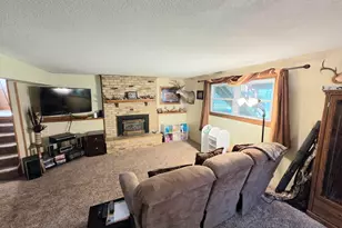 411 Ridge Rd, Albert Lea, MN 56007 - Photo 32