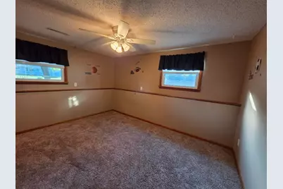 411 Ridge Road, Albert Lea, MN 56007 - Photo 46