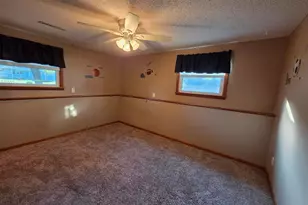 411 Ridge Rd, Albert Lea, MN 56007 - Photo 46