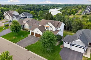 9708 Compass Pointe Ct, Woodbury, MN 55129 - Photo 2