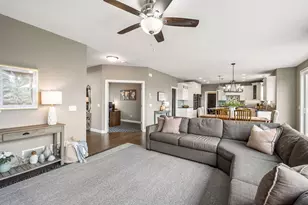 9708 Compass Pointe Ct, Woodbury, MN 55129 - Photo 14