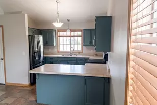 364 Homestead St, Detroit Lakes, MN 56501 - Photo 2