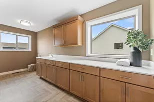 17905 Hidden Creek Trl, Lakeville, MN 55044 - Photo 24